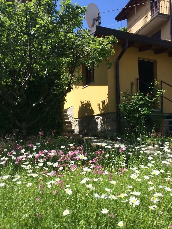 Casa Delle Rose Villa Faggeto Lario Holiday home